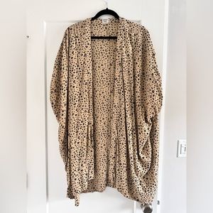 Aritzia Sunday Best AITKEN blouse Leopard